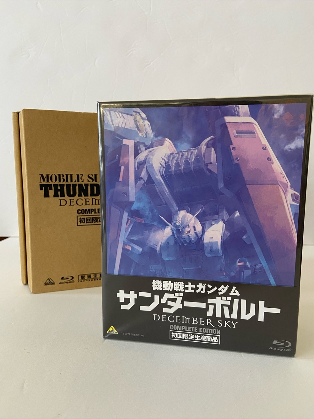 New in Box  Mobile Suit Gundam Thunderbolt DECEMBER SKY Blu-ray COMPLETE EDITION